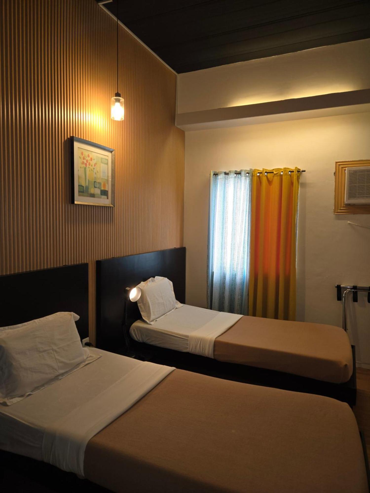First Pacific Inn Davao City Buitenkant foto