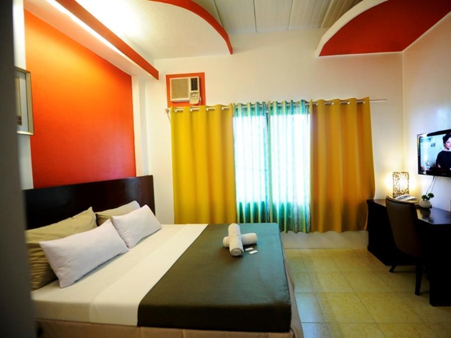First Pacific Inn Davao City Buitenkant foto