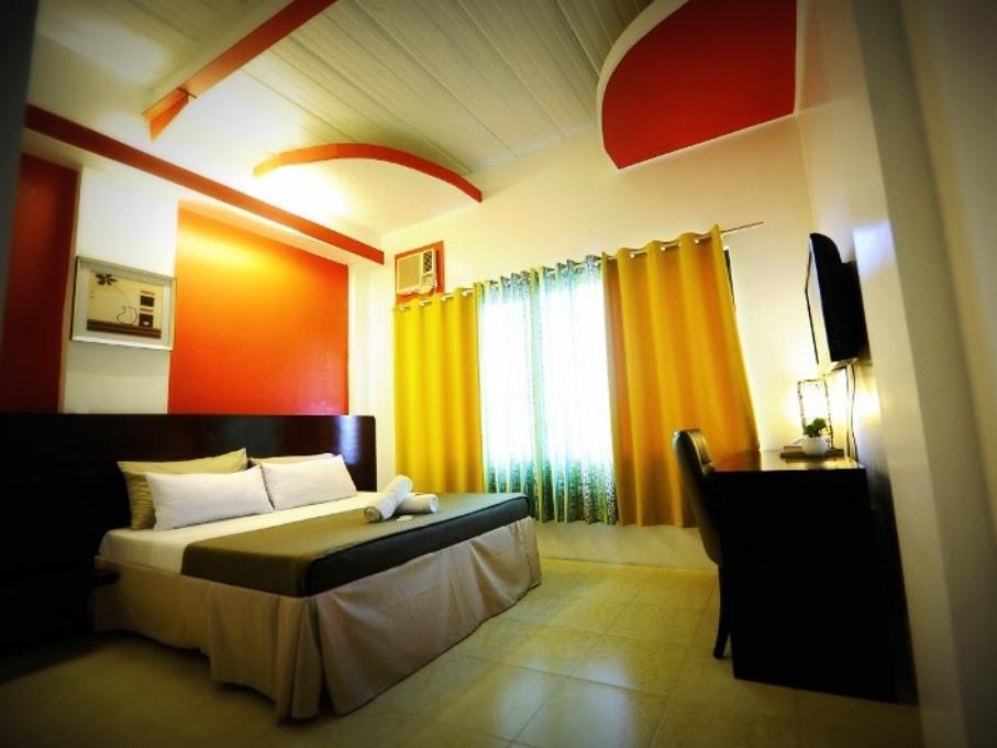 First Pacific Inn Davao City Buitenkant foto