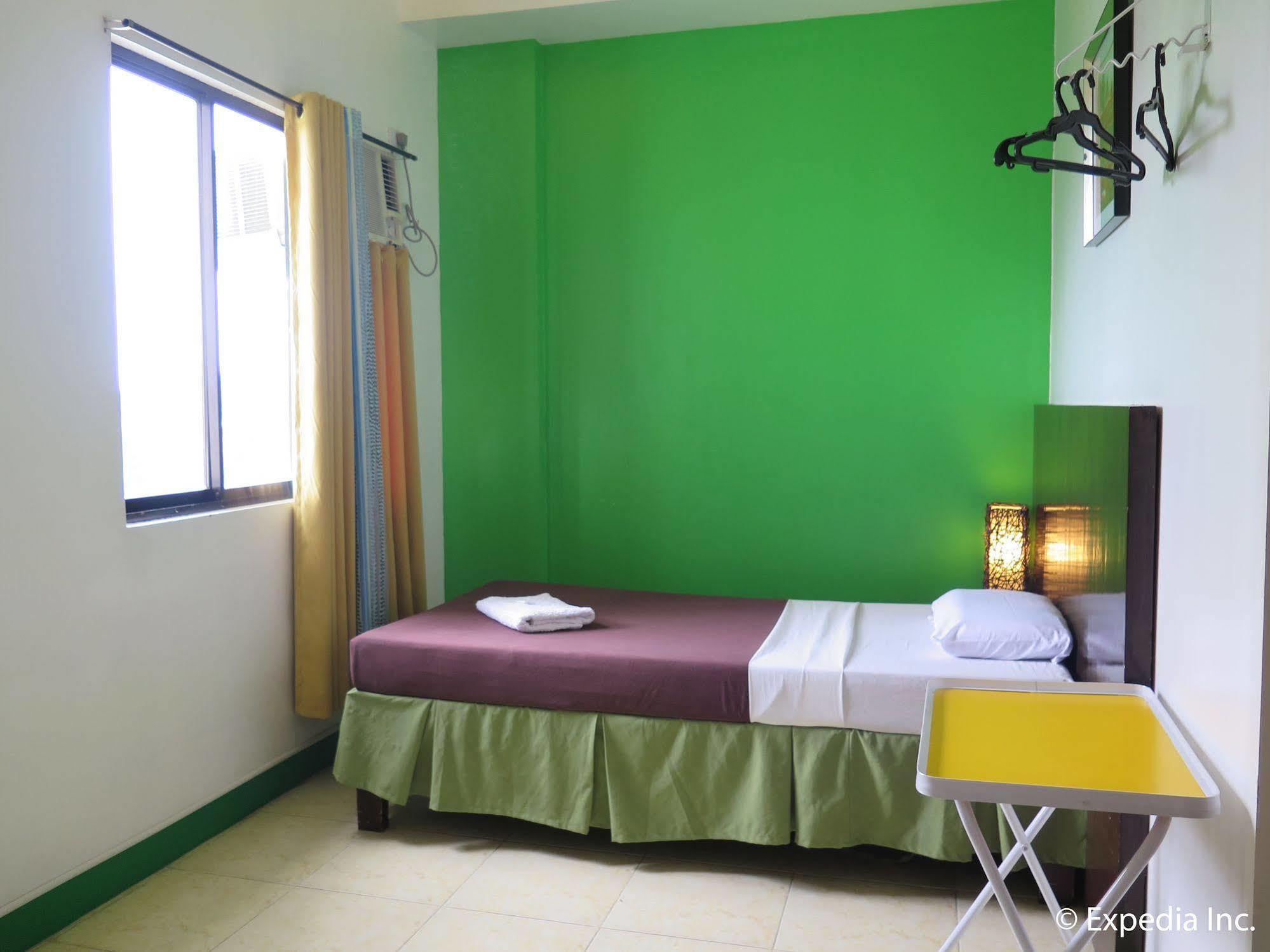 First Pacific Inn Davao City Buitenkant foto